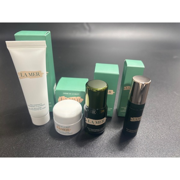 La Mer NEW Skincare 4 Piece Set Mini Travel in Box - Picture 4 of 5